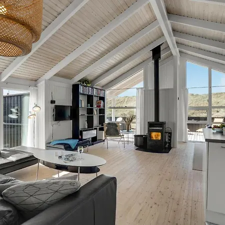 度假居 4 Bedroom Awesome In Harboore